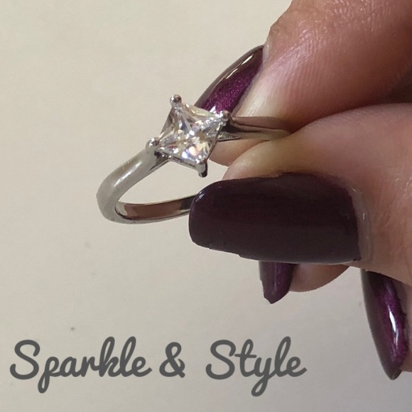 ✨ New Silver Diamond Ring ✨ - Picture 3 of 3